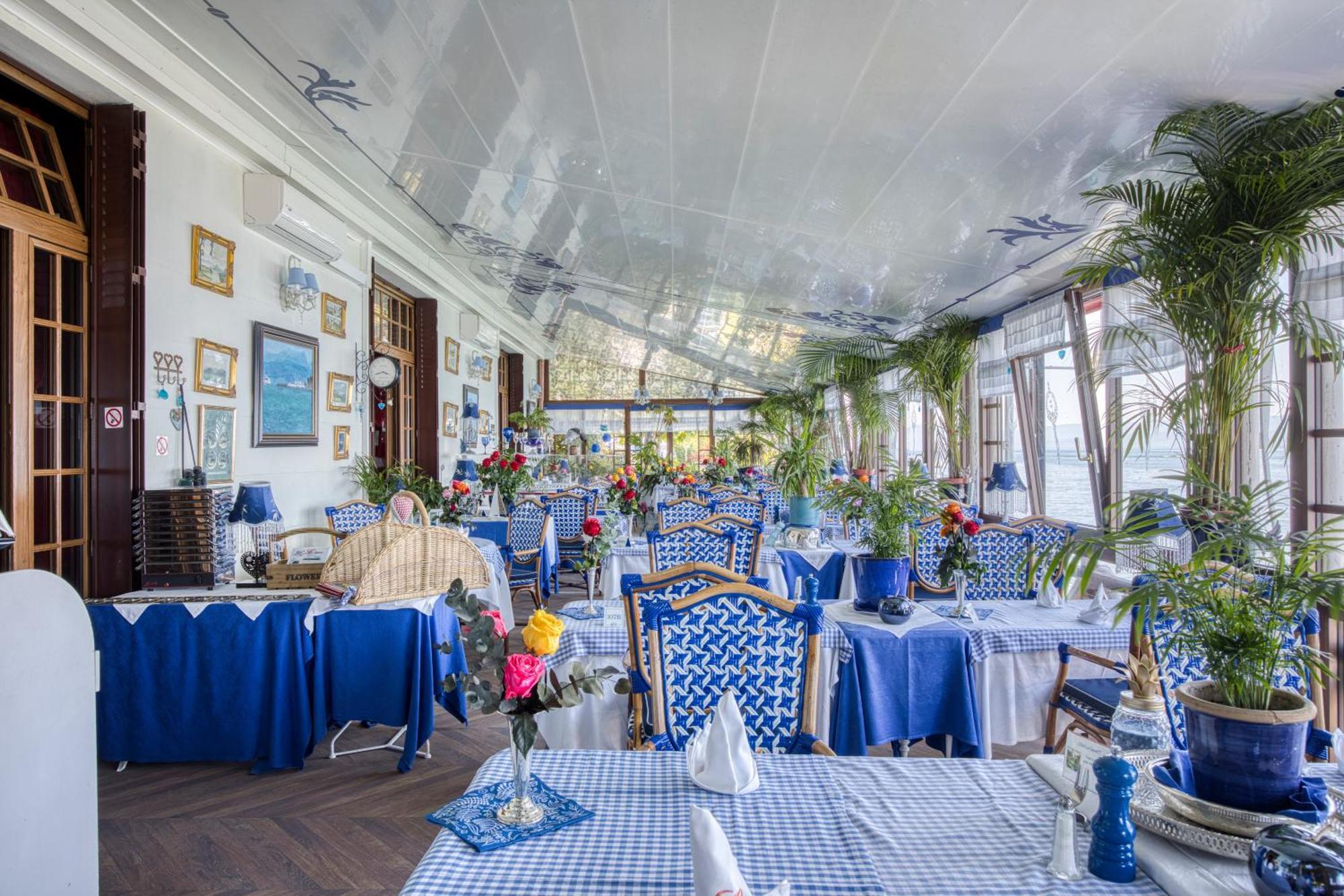 Les Cygnes Hotel Evian-les-Bains Exterior photo